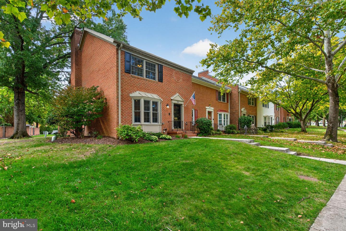 8501 Forrester Blvd — photo