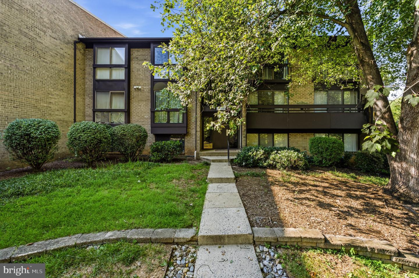 11561 Rolling Green Ct #13/201c — photo