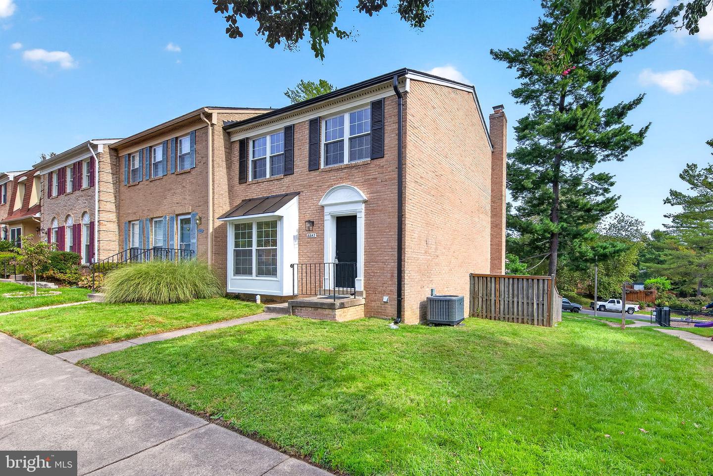 6643 Green Ash Dr — photo