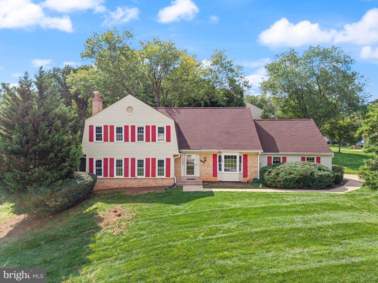 1824 Abbey Oak Dr — photo