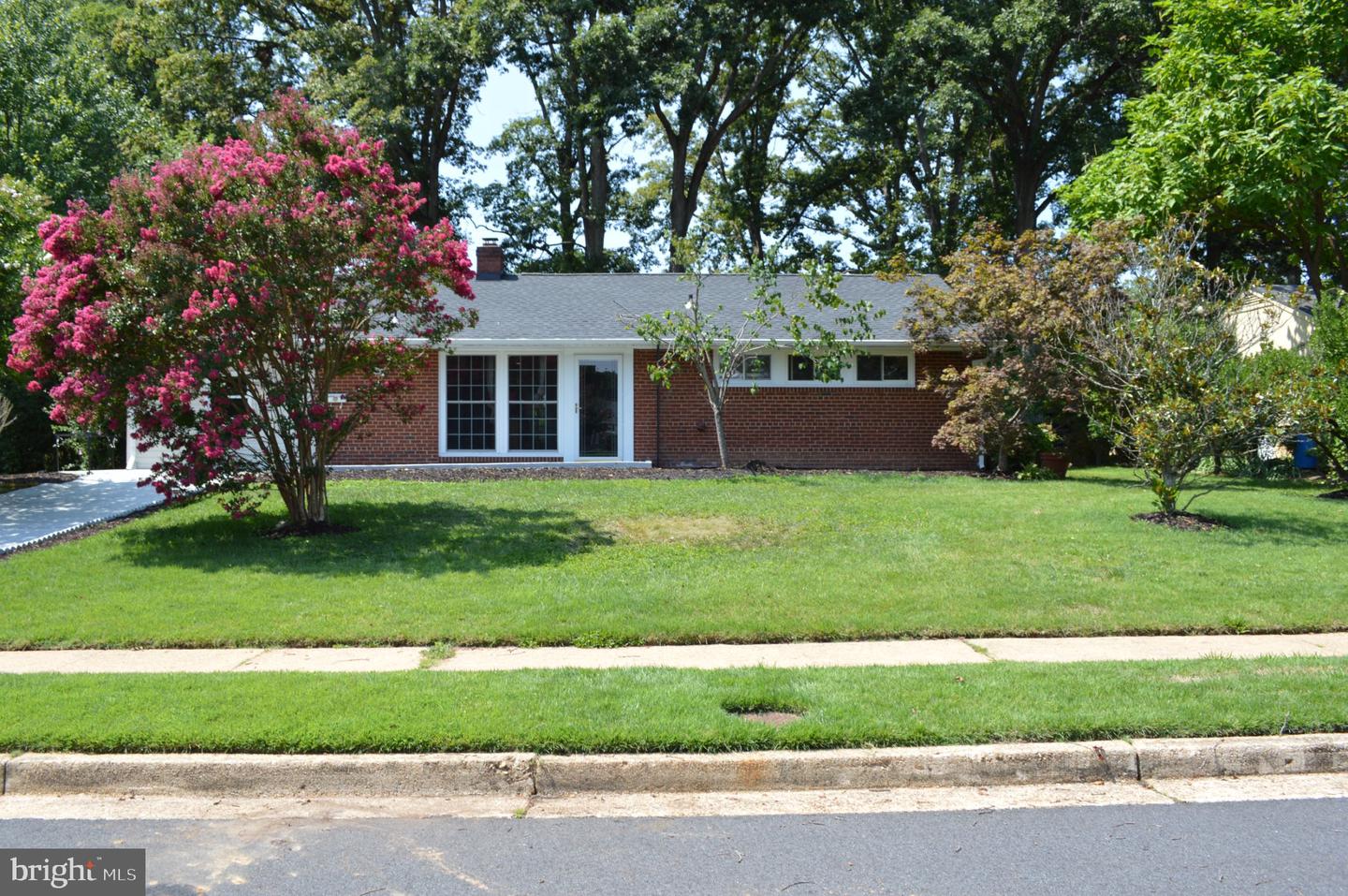 7503 Havelock St — photo