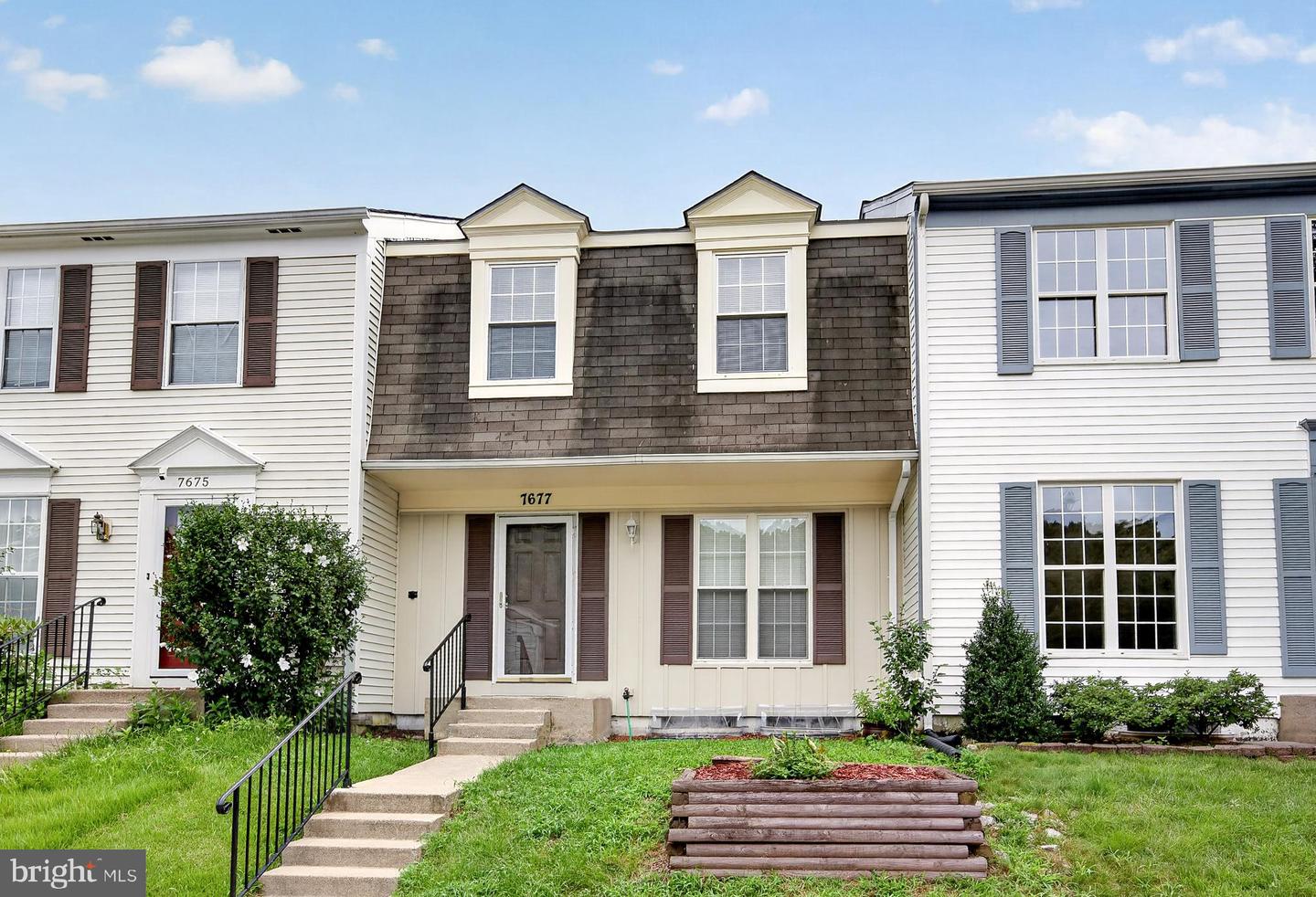 7677 Sheffield Village Ln — photo