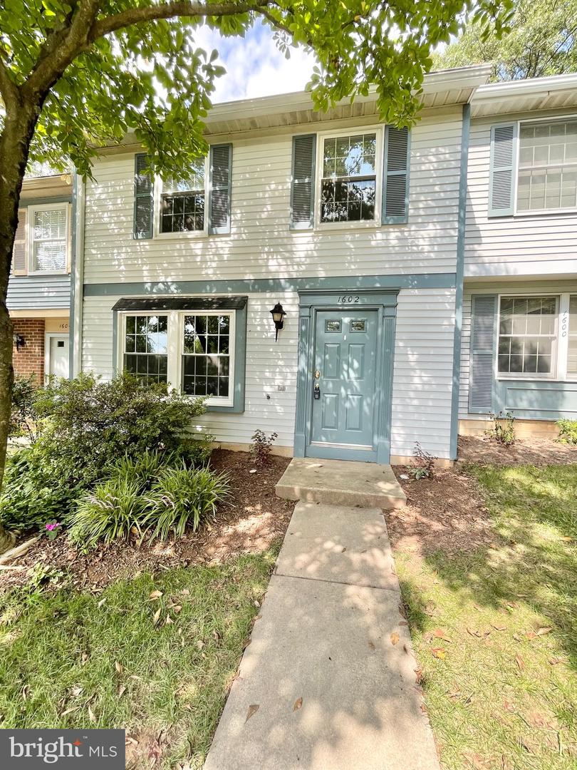 1602 Harvest Green Ct — photo