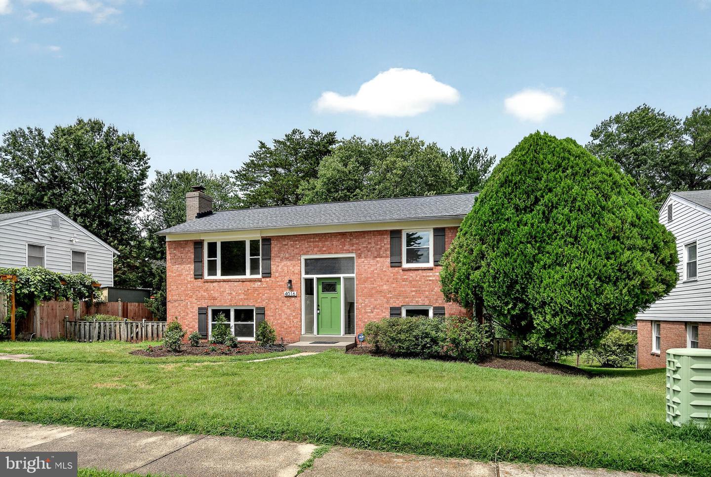 4016 Mapleton Drive, Chantilly, VA 20151 — photo 2