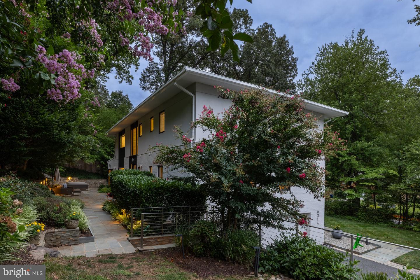 6016 Chesterbrook Rd — photo