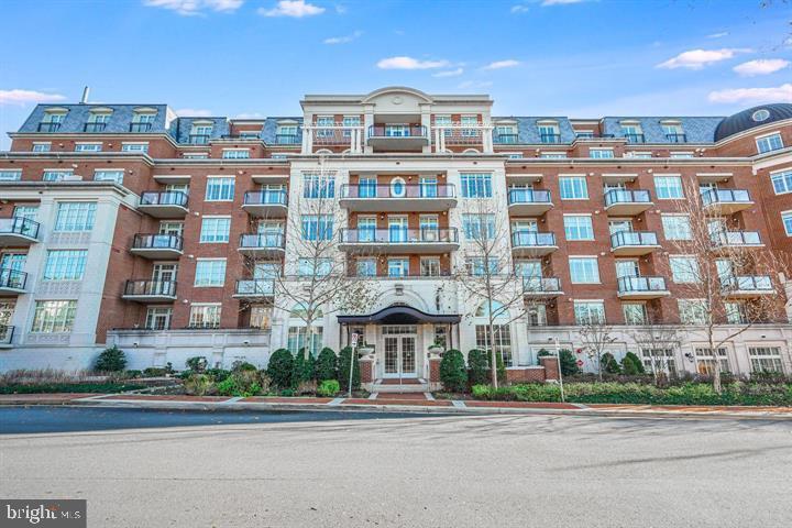 6900 Fleetwood Rd #201 — photo