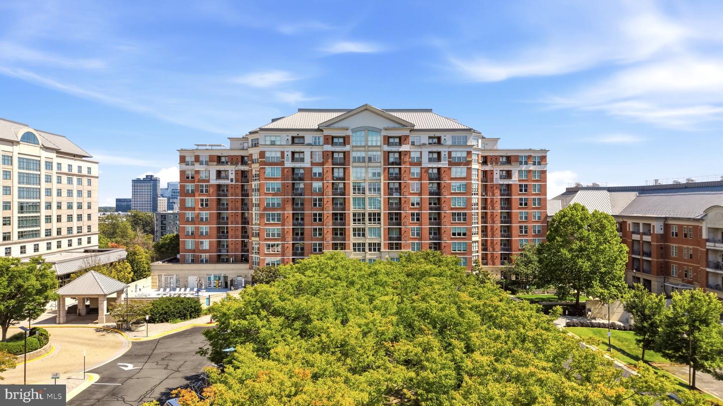 11760 Sunrise Valley Dr #509 — photo