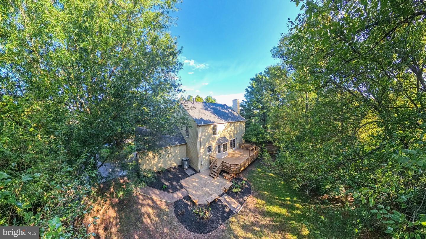 1101 Sugar Maple Ln — photo