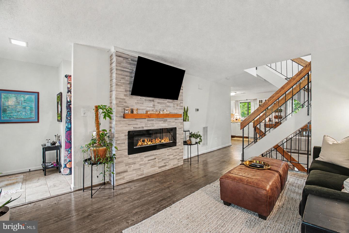 2104 Cartwright Pl — photo