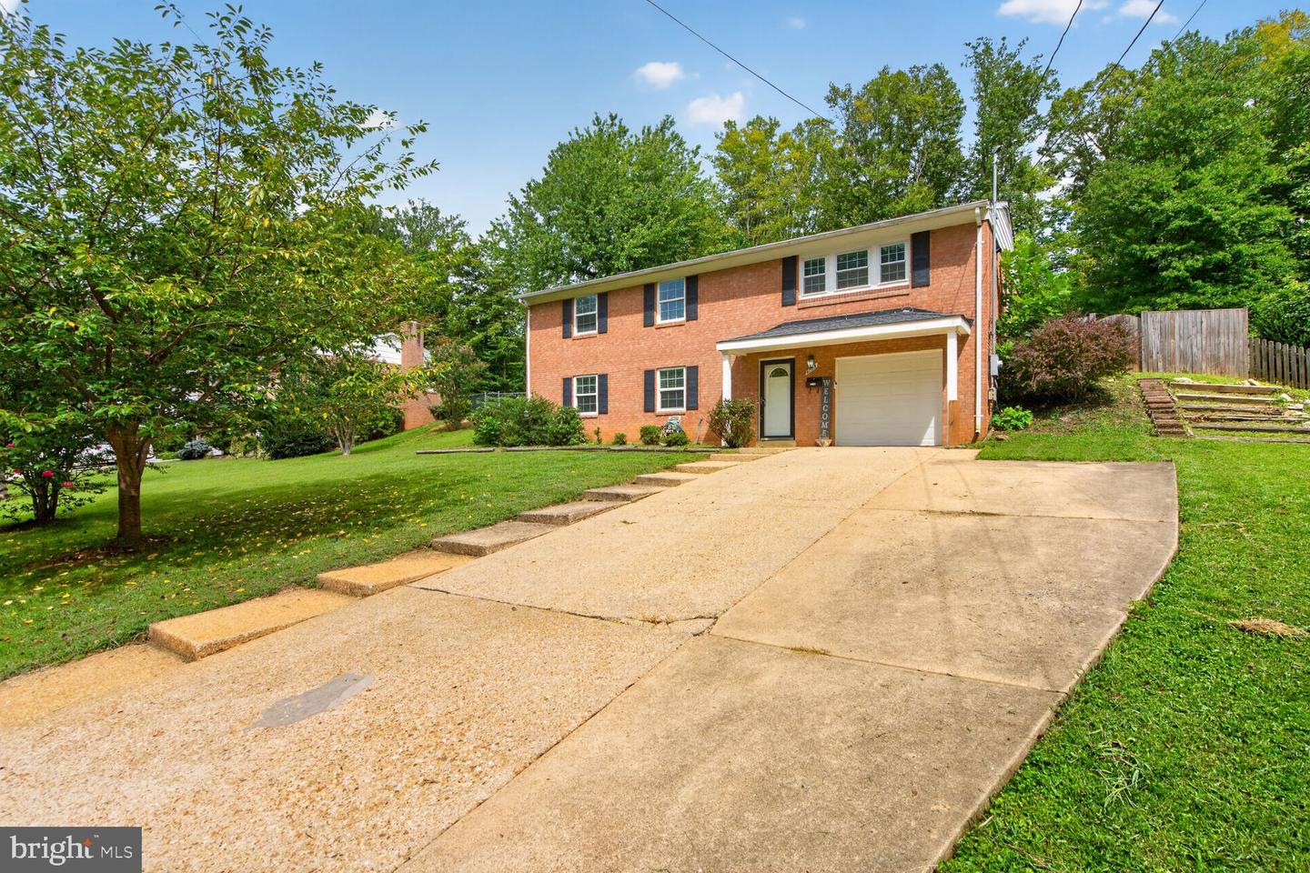 4725 Springbrook Dr — photo