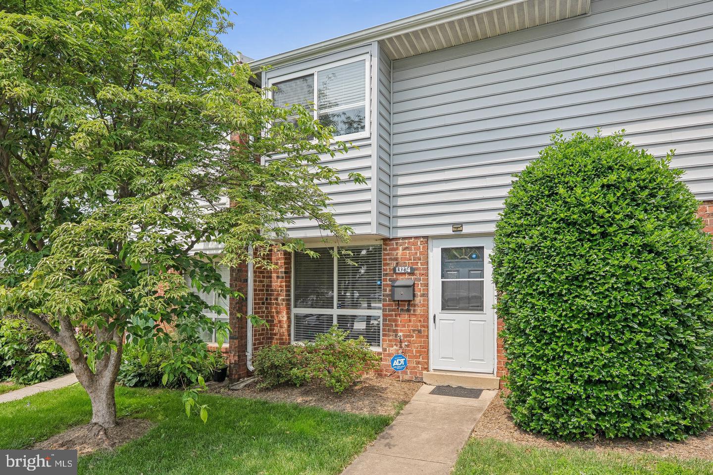 13274 Poener Pl — photo