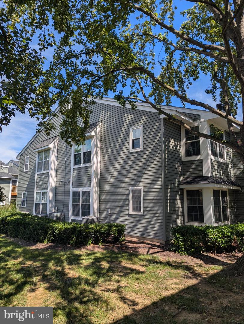 8620-C Beekman Pl #20C — photo