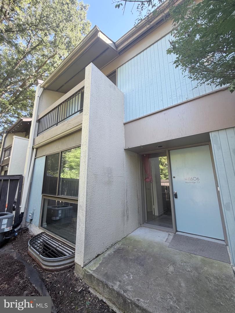11606 Newbridge Ct — photo