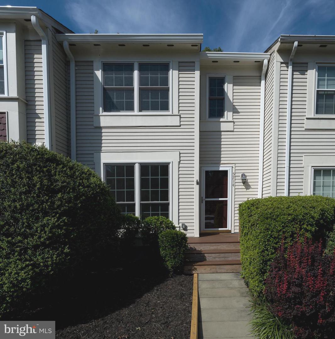 5714 Evergreen Knoll Ct — photo