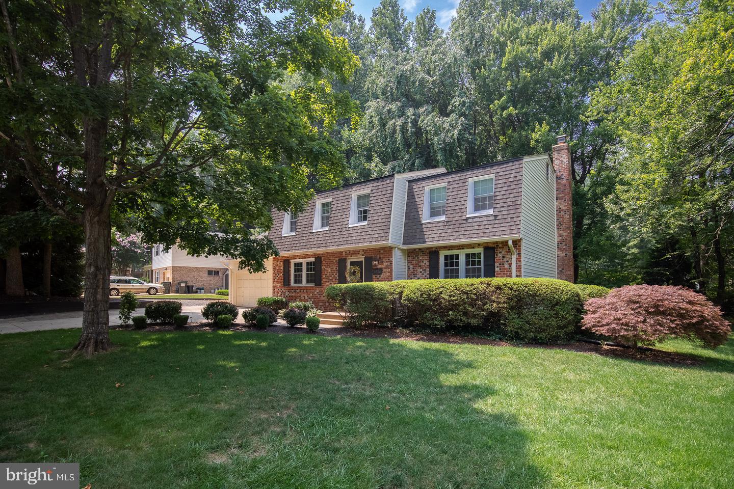 4836 Gainsborough Dr — photo