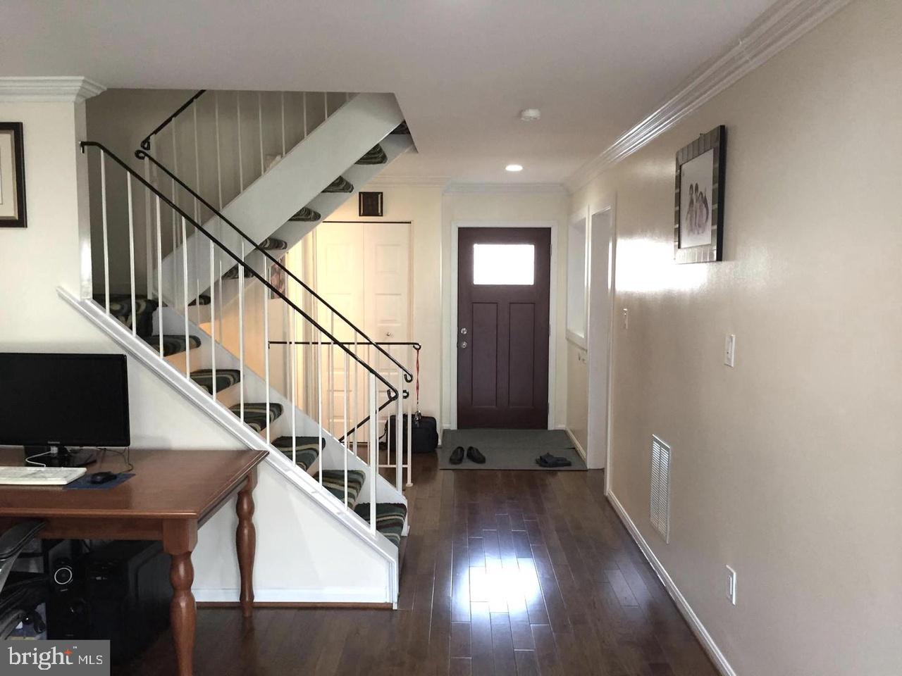 5408 Helm Ct — photo