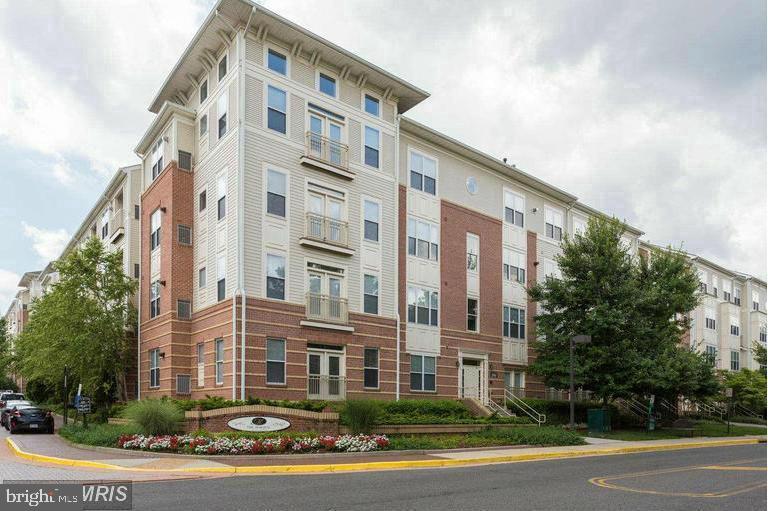 2765 Centerboro Dr #348 — photo