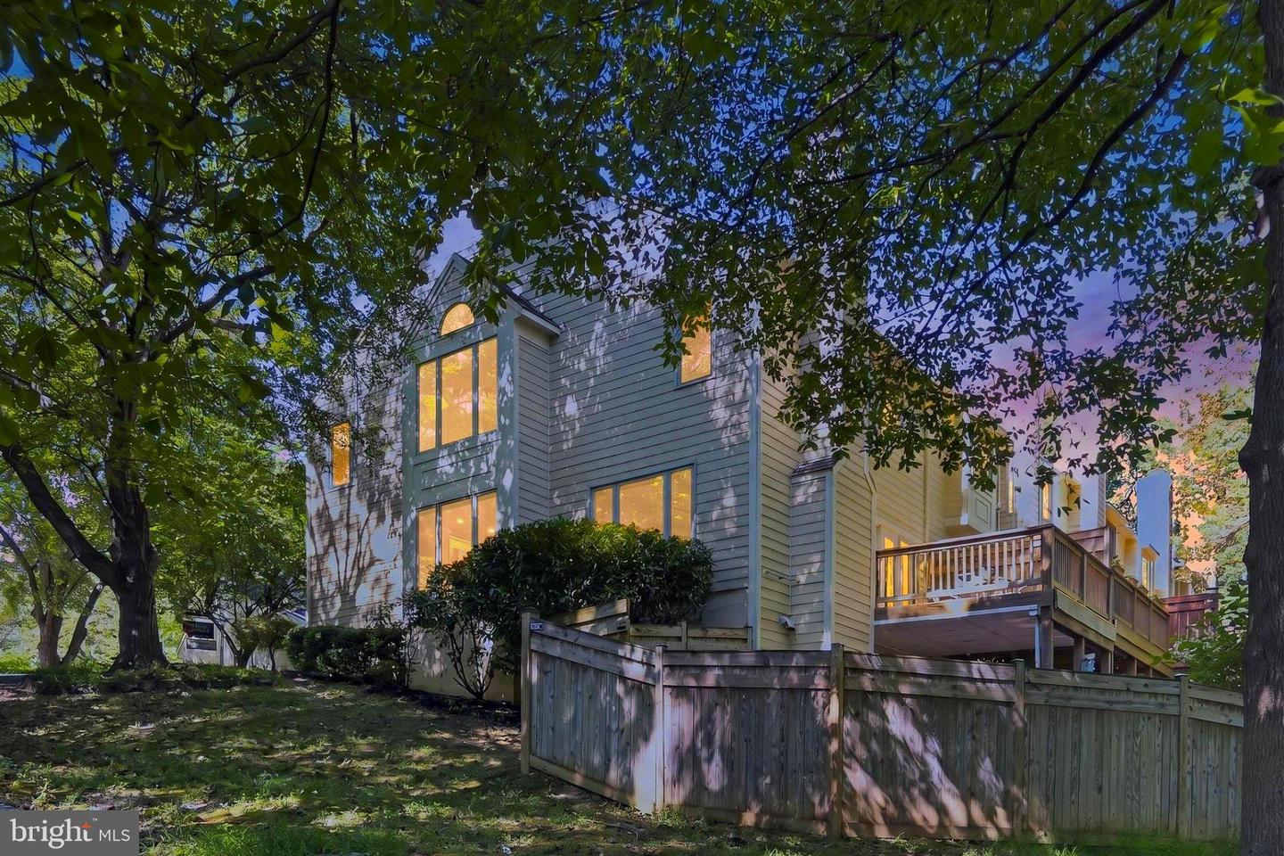 12500 N Lake Ct — photo