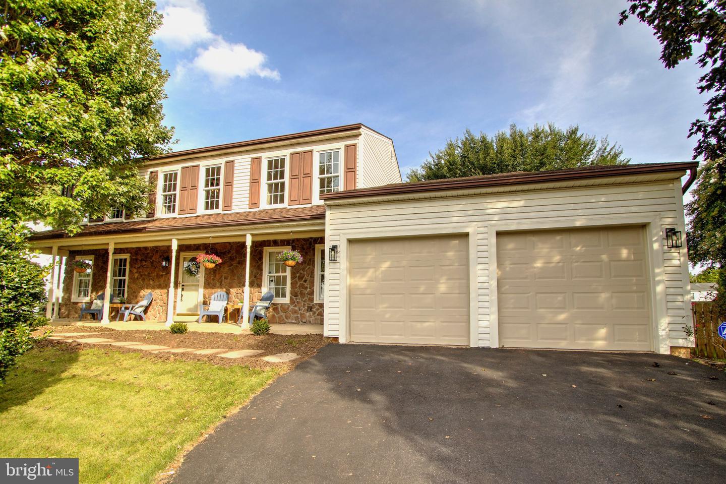 5221 Belle Plains Dr — photo