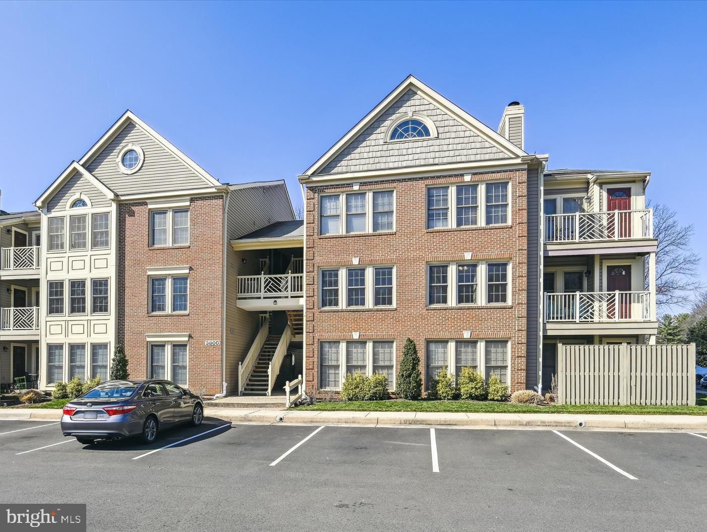 3800 Ridge Knoll Ct #9 — photo