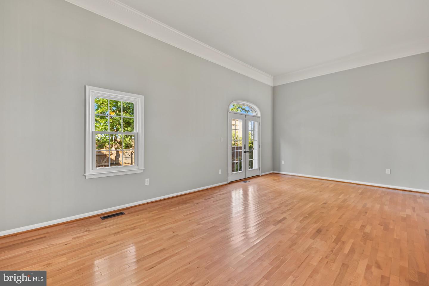 6415 Seven Oaks Dr — photo