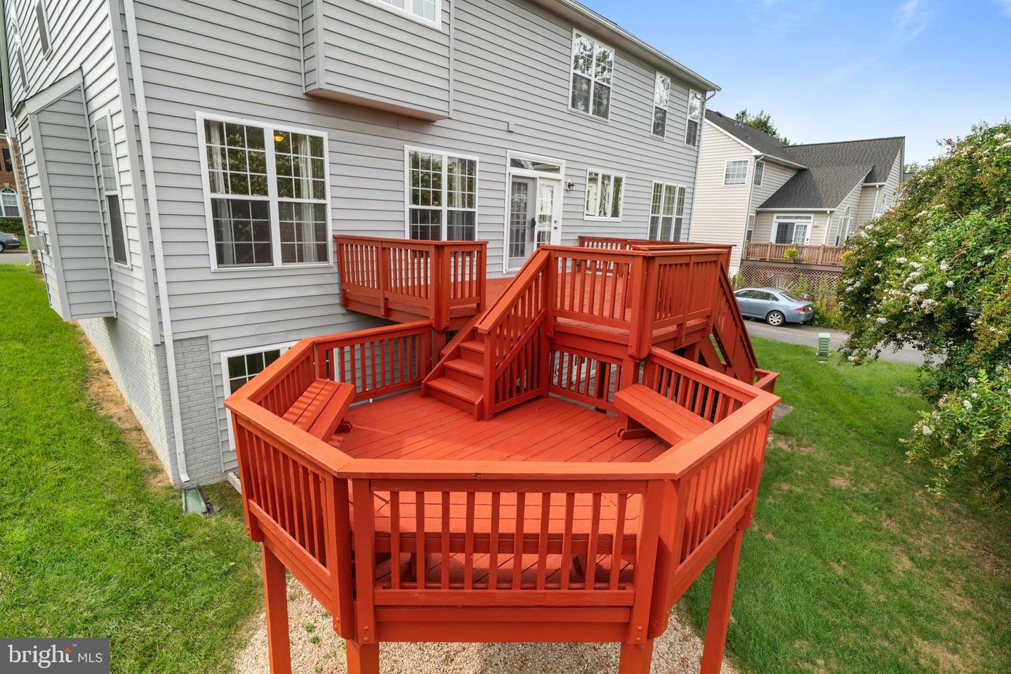 7608 McWeadon Ln — photo