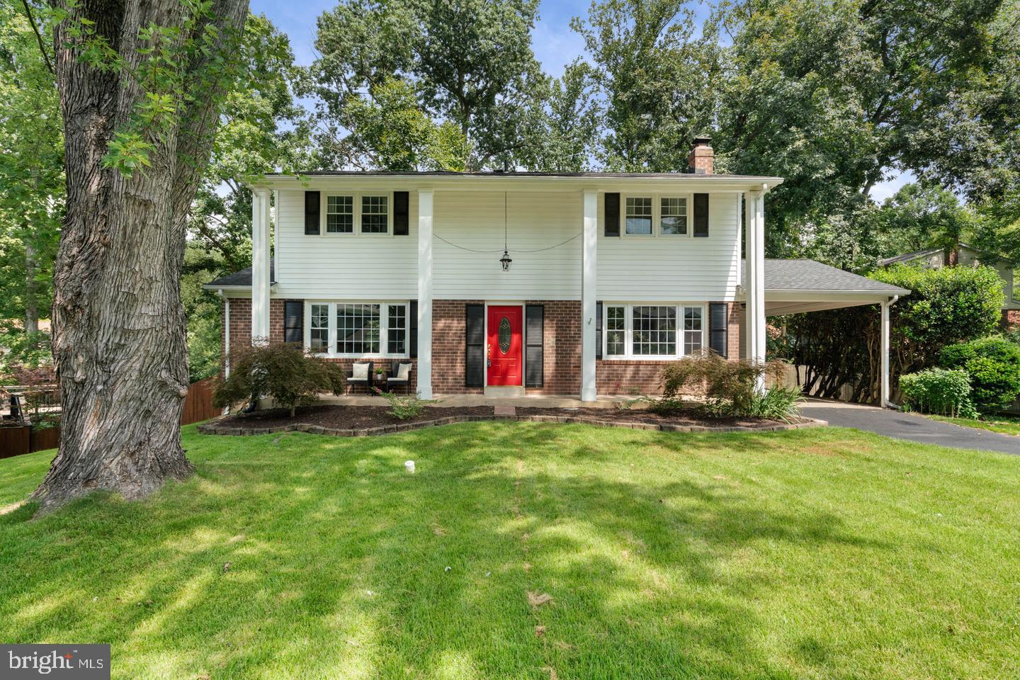 9202 Setter Pl — photo
