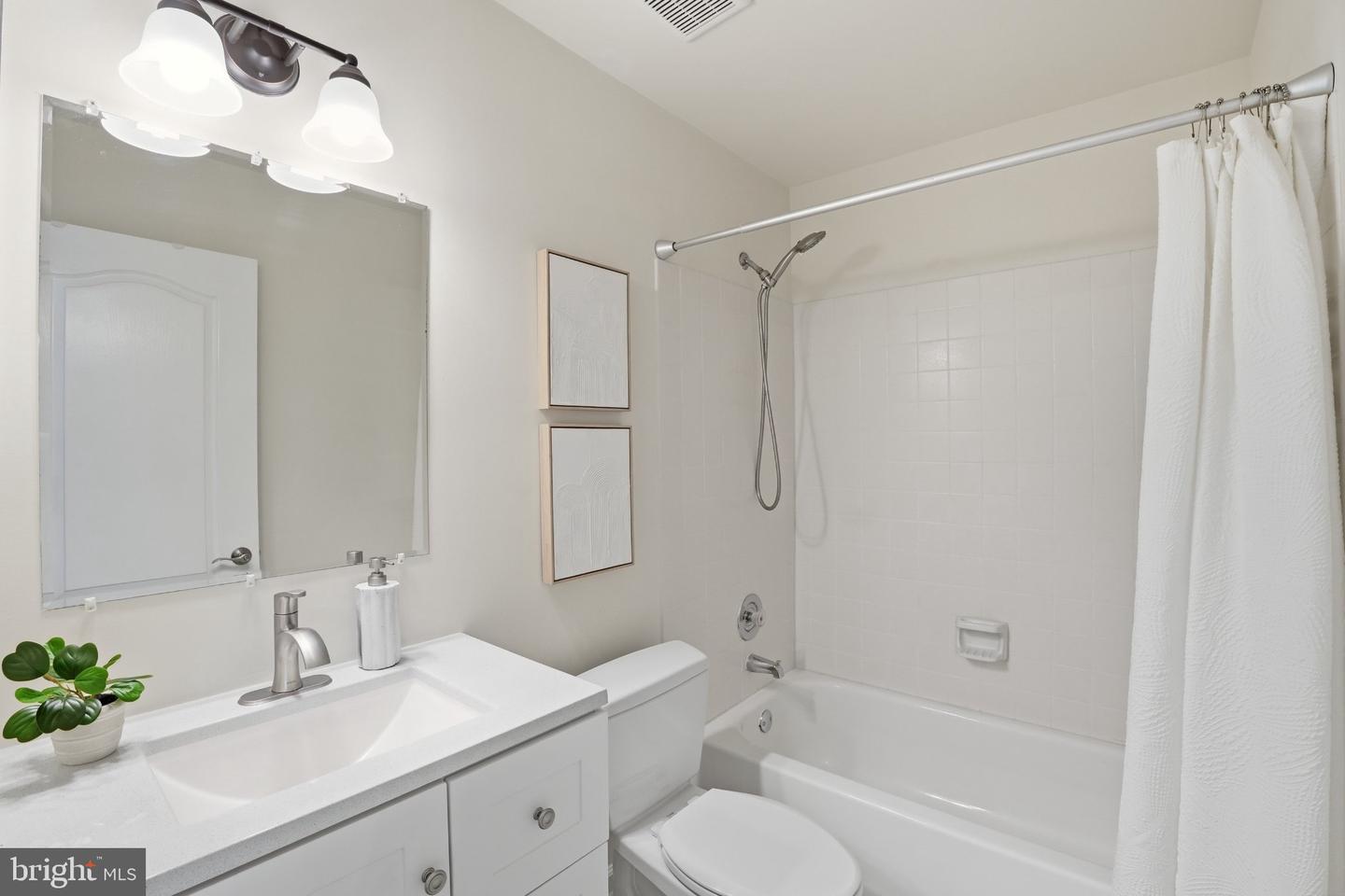 5381 Ashleigh Rd — photo