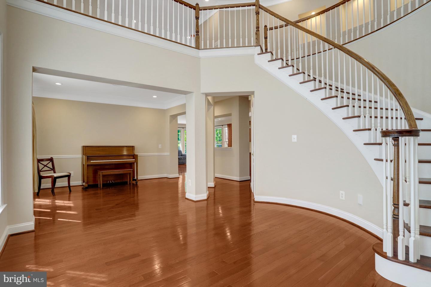 5688 Tower Hill Cir — photo