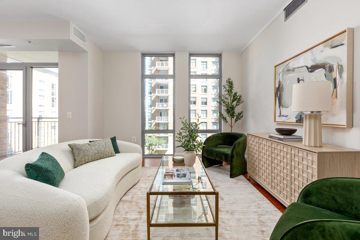 11990 Market St #417 — photo