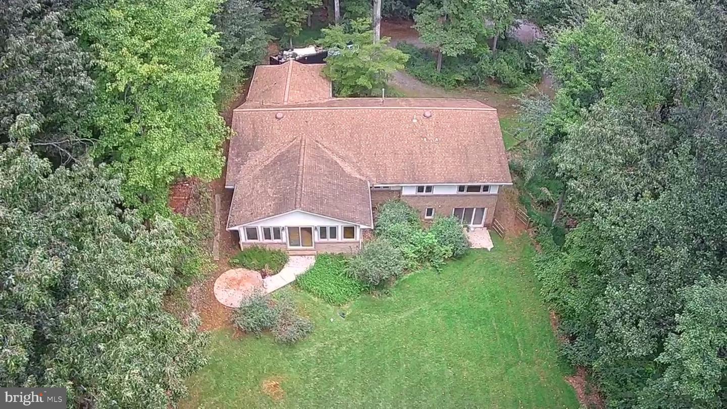 6714 Colewood Estates Rd — photo