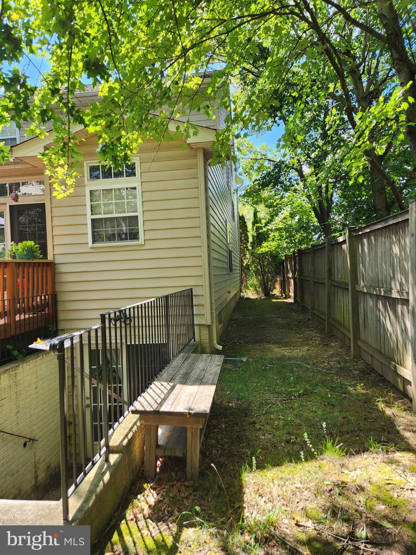 8941 Wynnefield Ct — photo