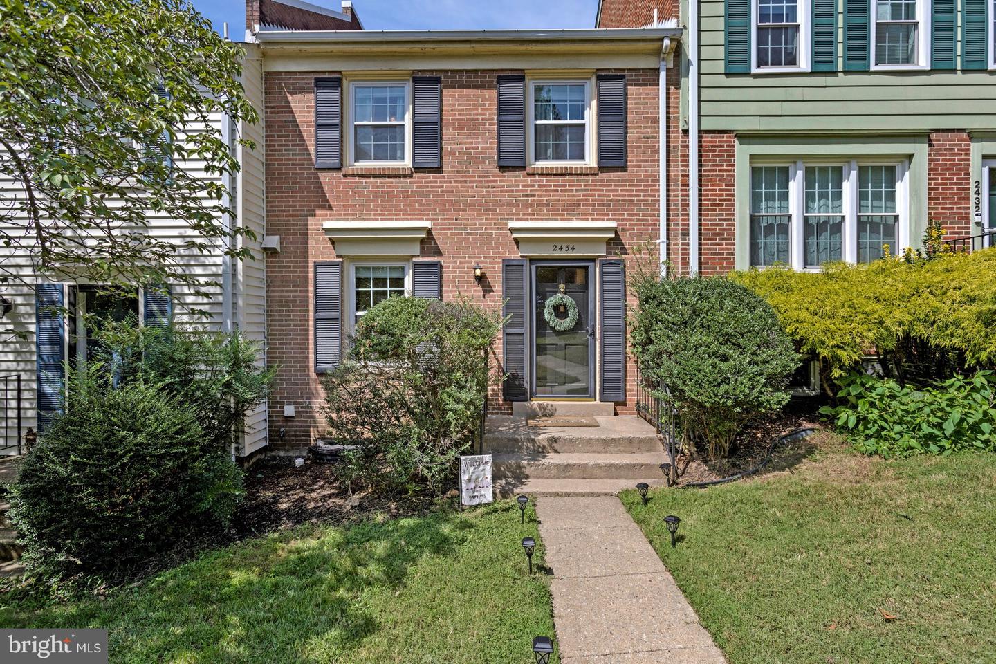 2434 Windbreak Dr — photo