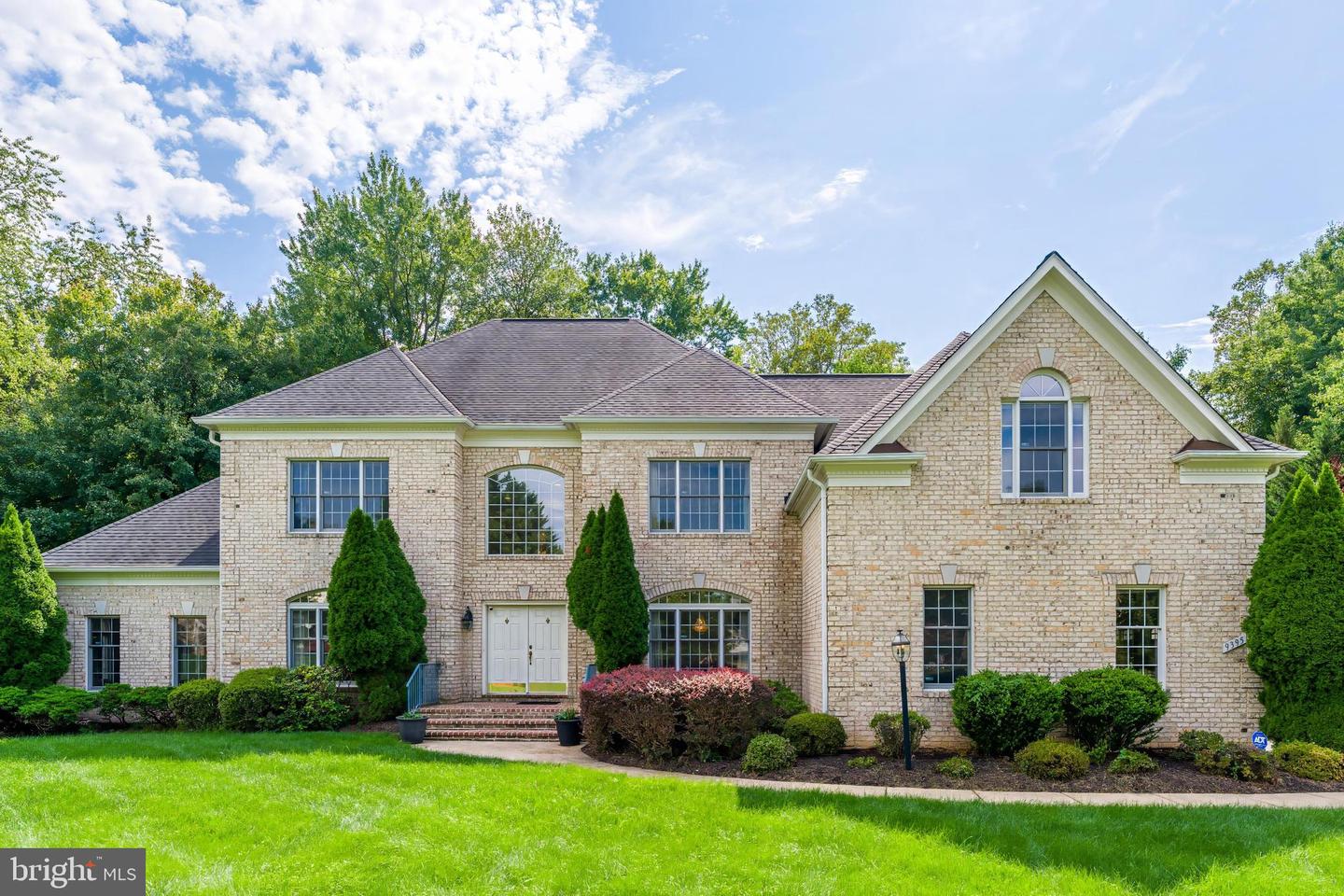 9395 Wolf Trap Creek Ct — photo