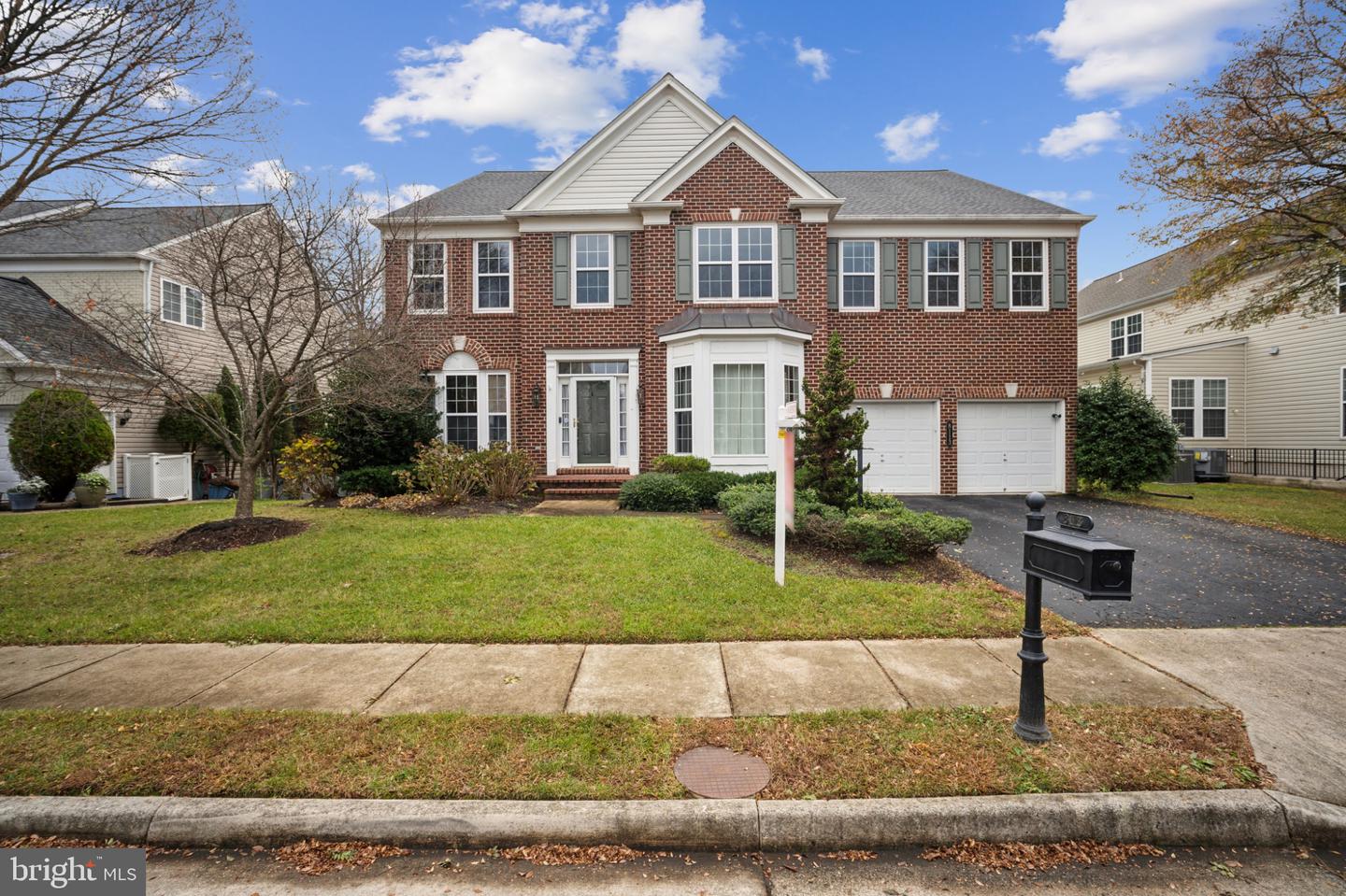 8113 American Holly Rd — photo