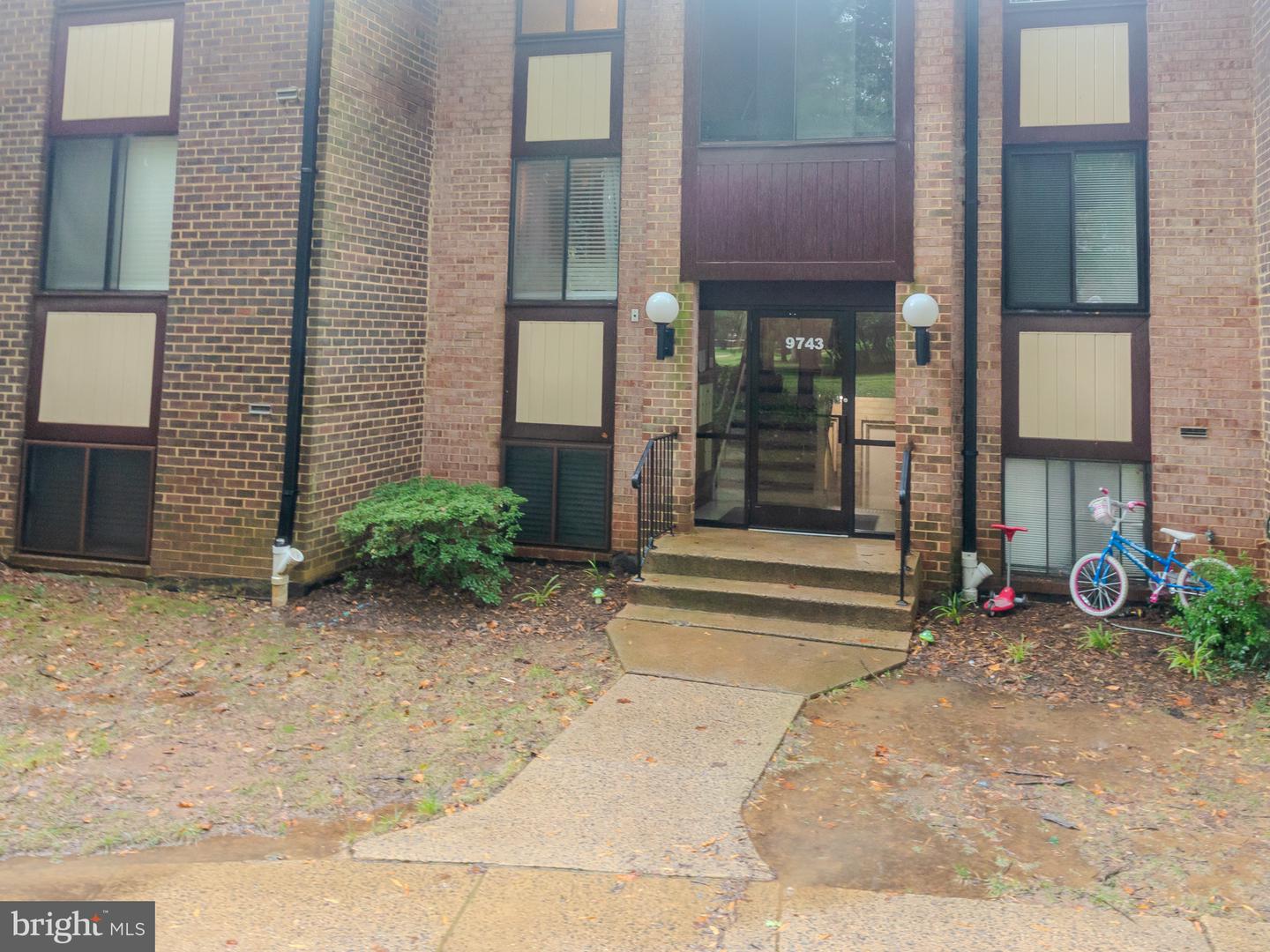 9743 Kings Crown Ct #201 — photo