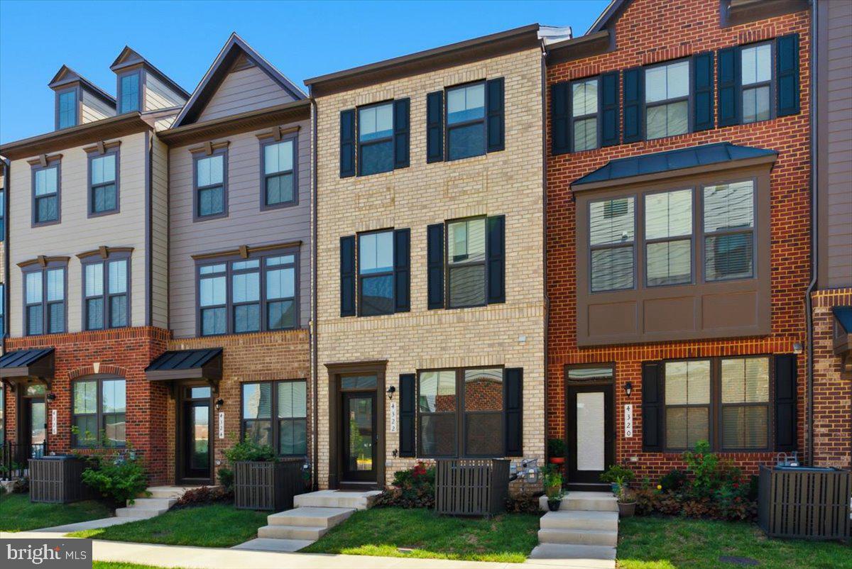 4322 Ellipse Ter — photo