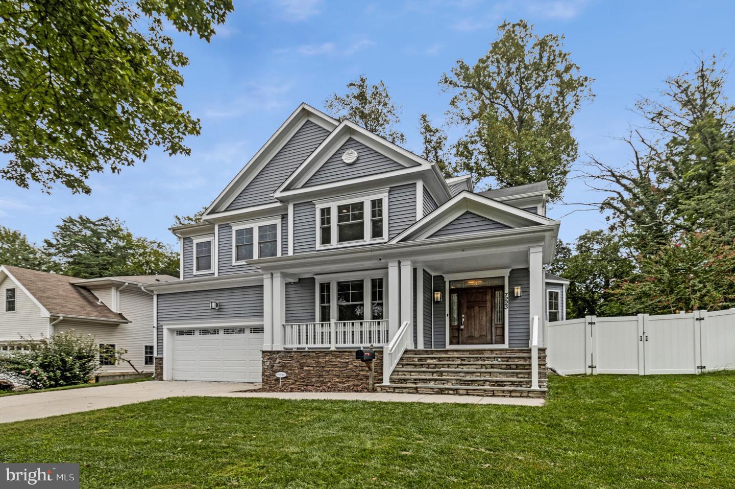 7223 Pine Dr — photo