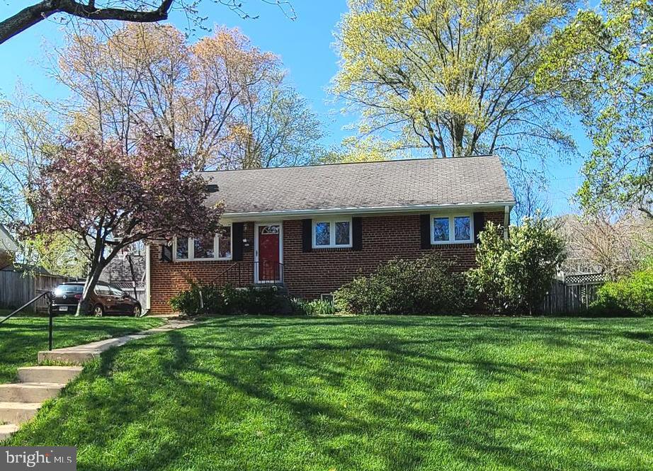 7126 Sanford Ct — photo