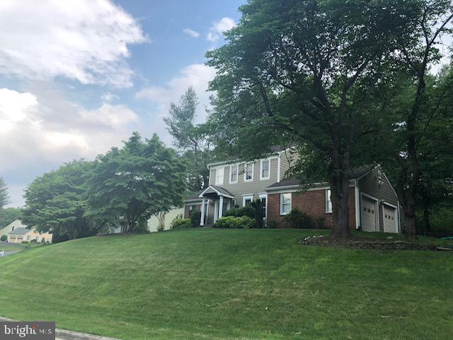 1700 Abbey Oak Dr — photo