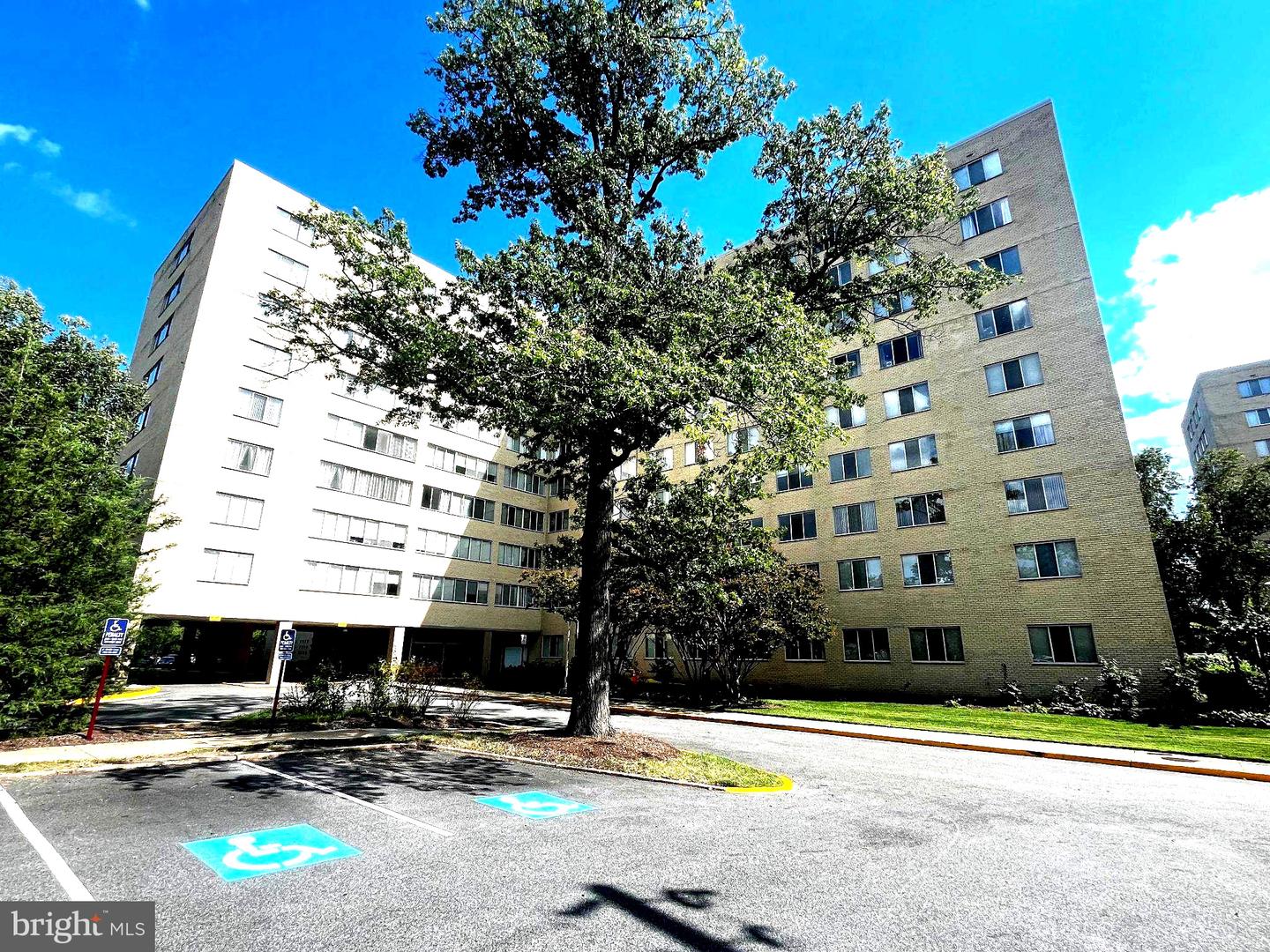 6621 Wakefield Dr #419 — photo