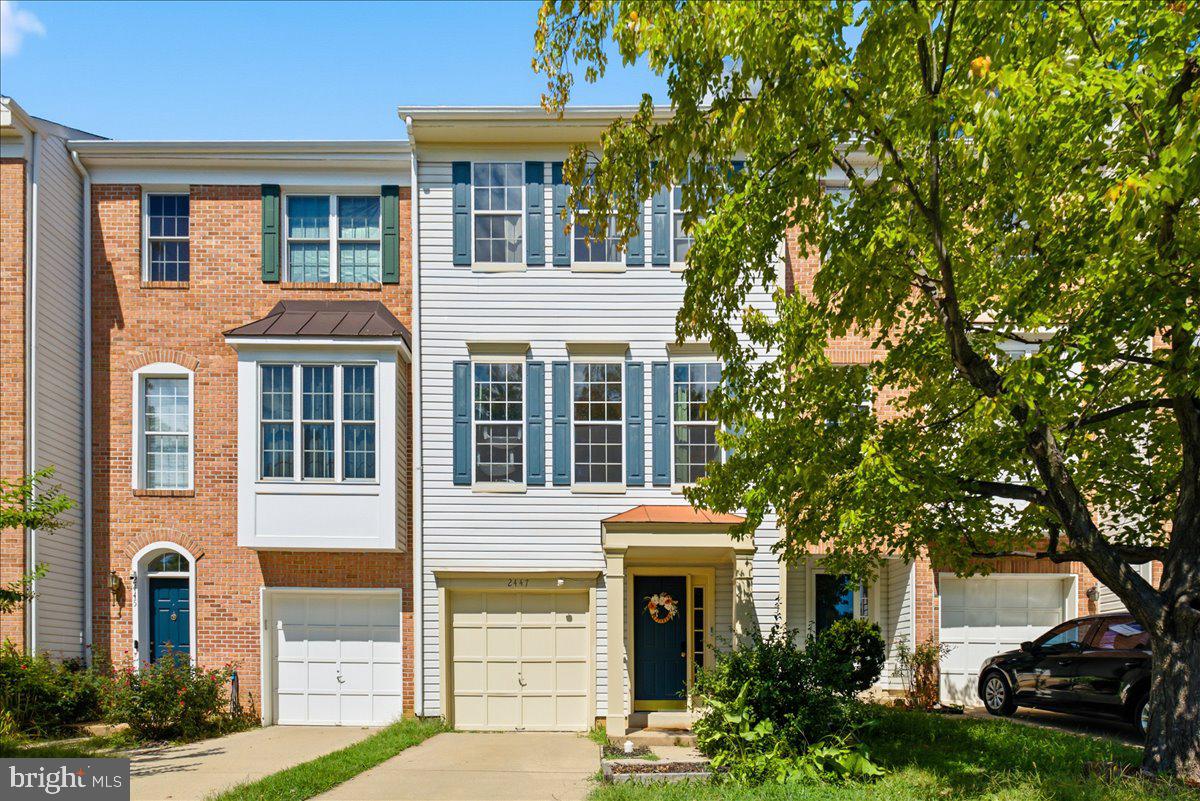 2447 Clover Field Cir — photo