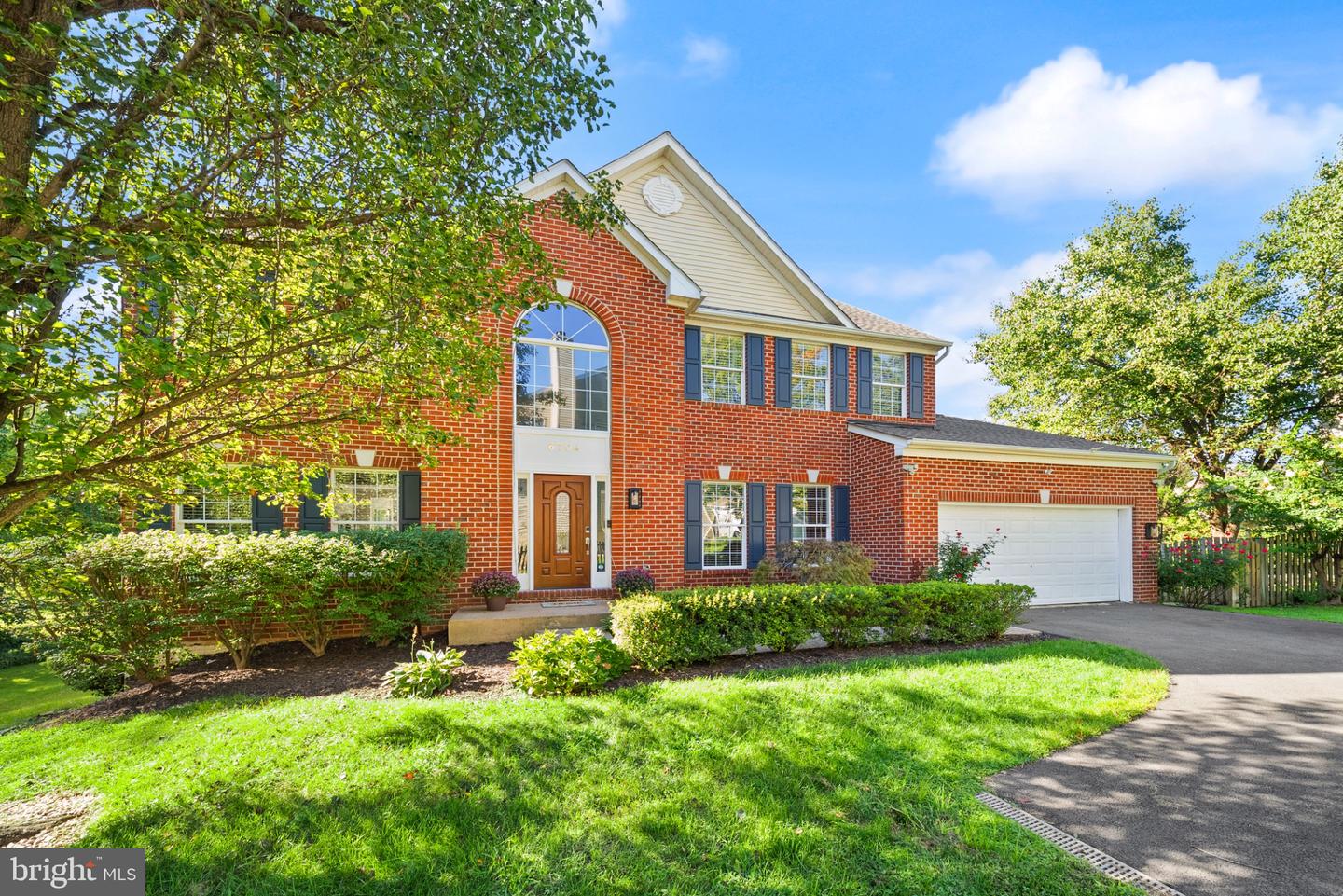 6704 Mossy Bank Ln — photo