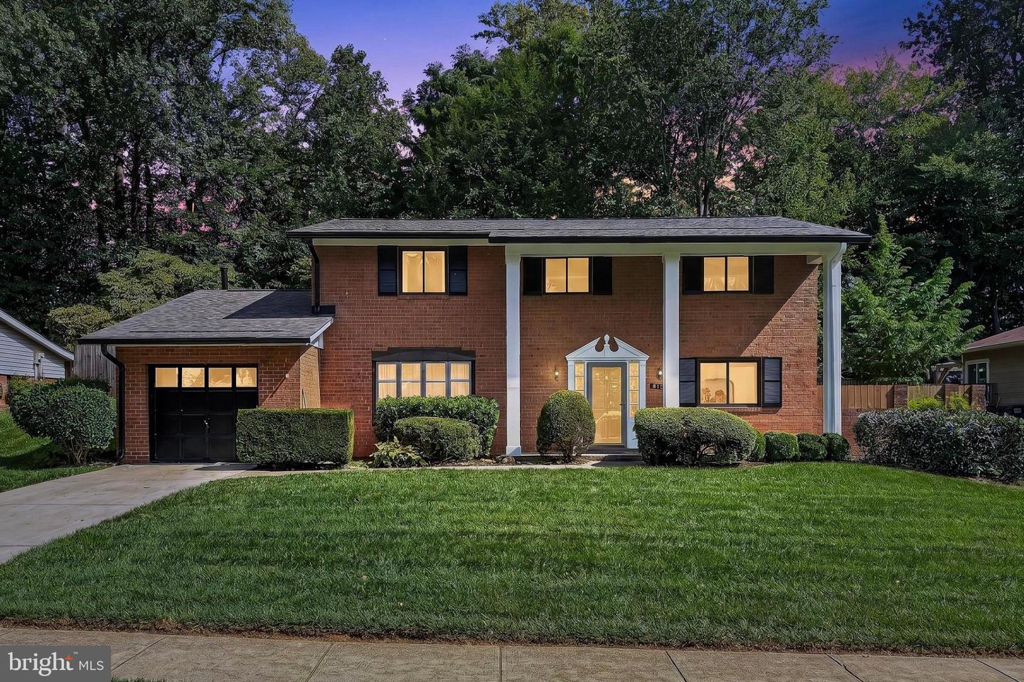 5239 Richardson Dr — photo