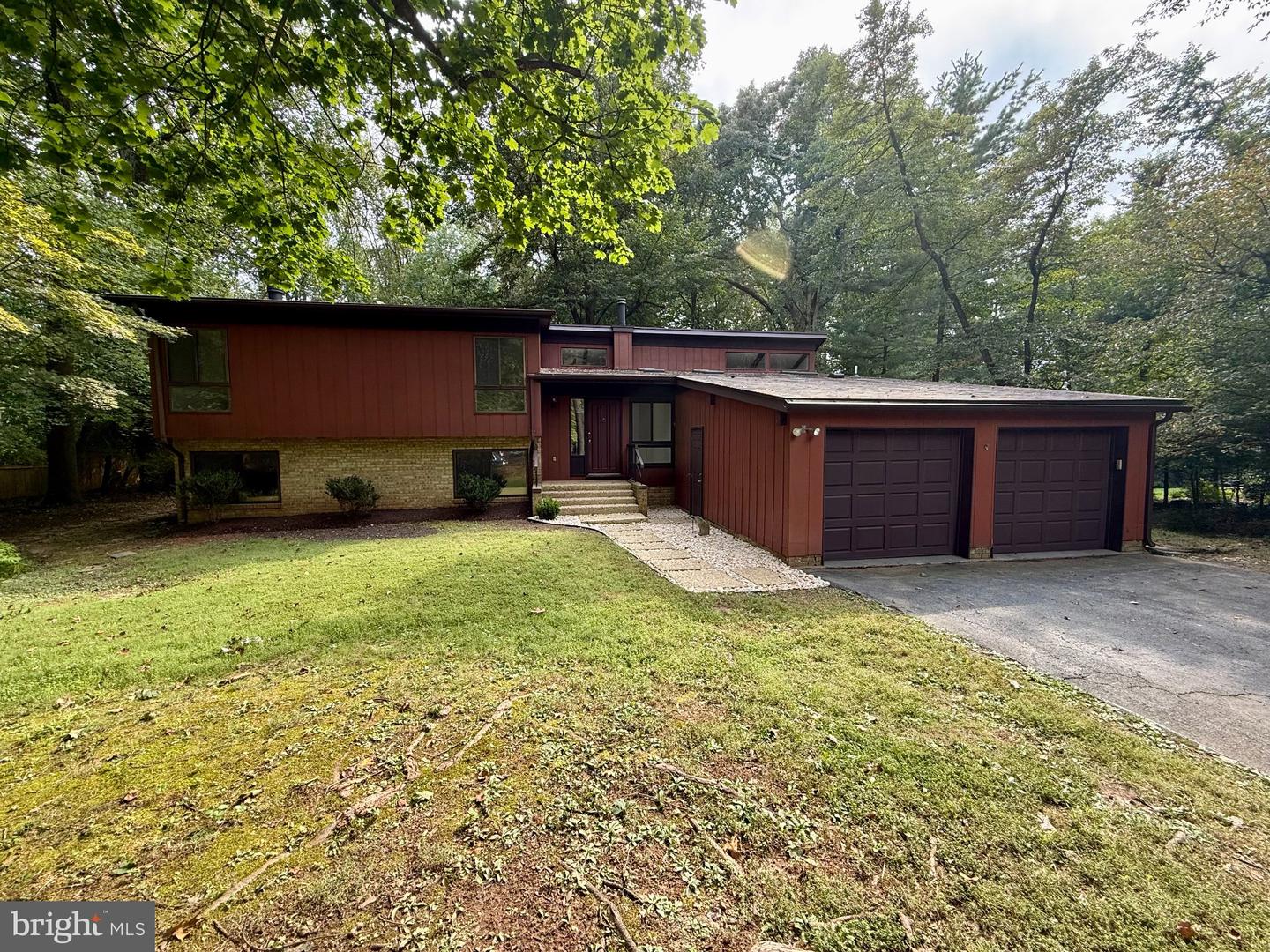 10411 Hunter Ridge Dr — photo