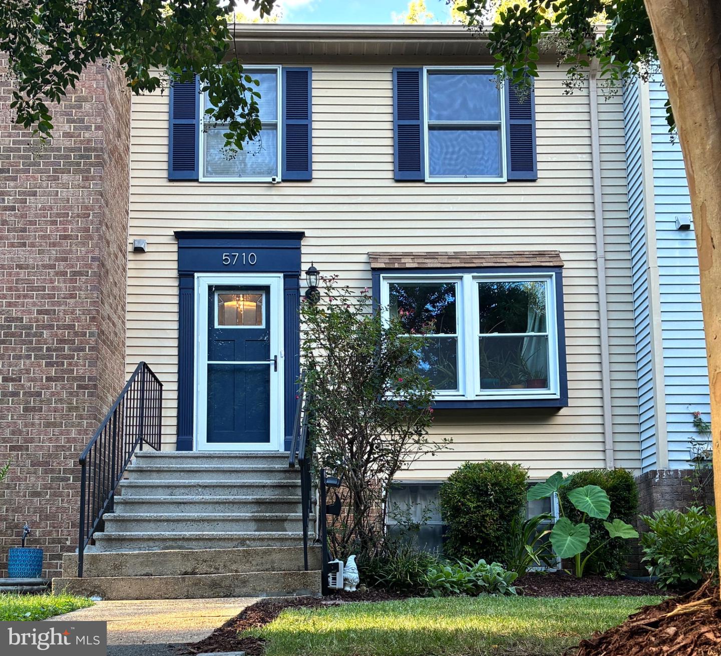 5710 Round Top — photo