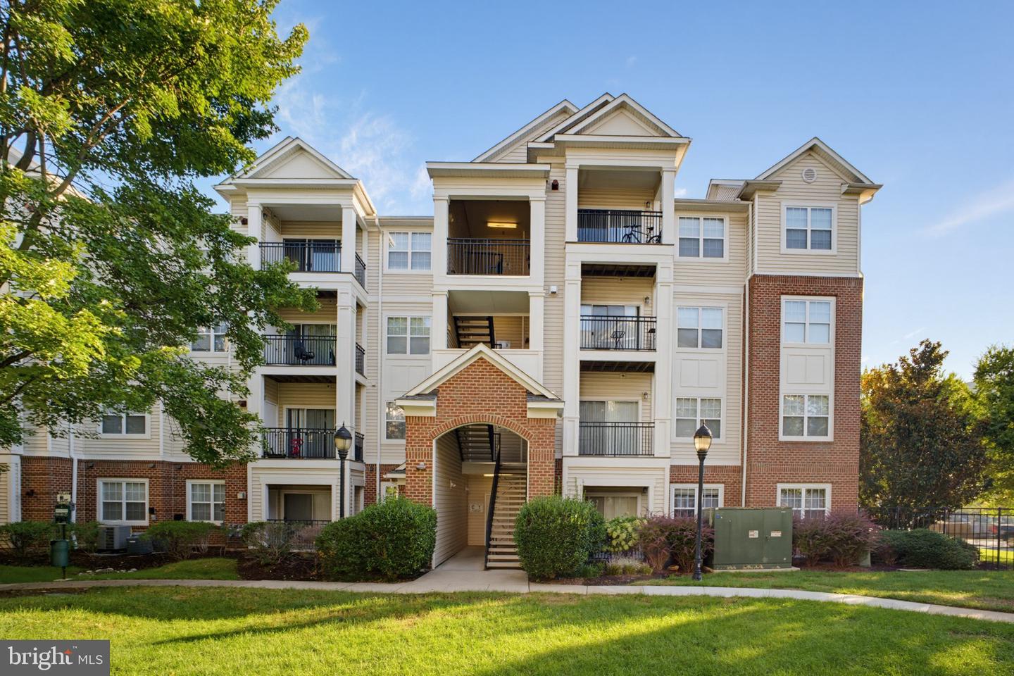 12941 Centre Park Cir #322 — photo