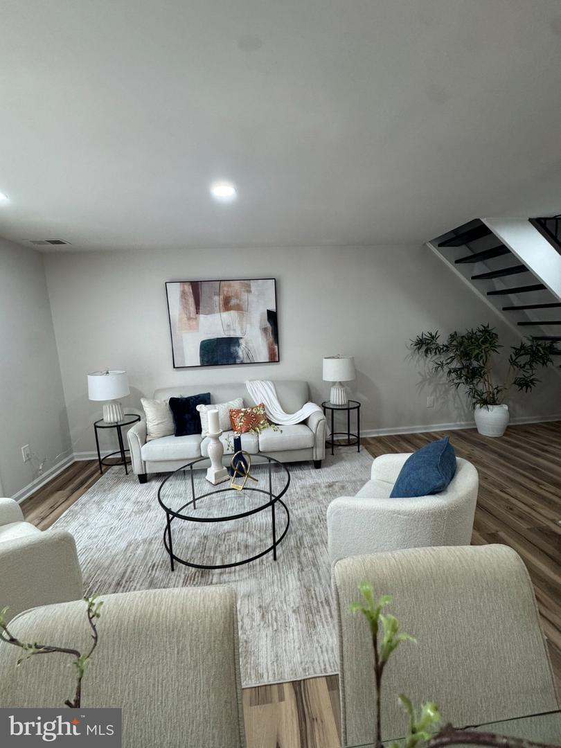 2292 White Cornus Ln — photo