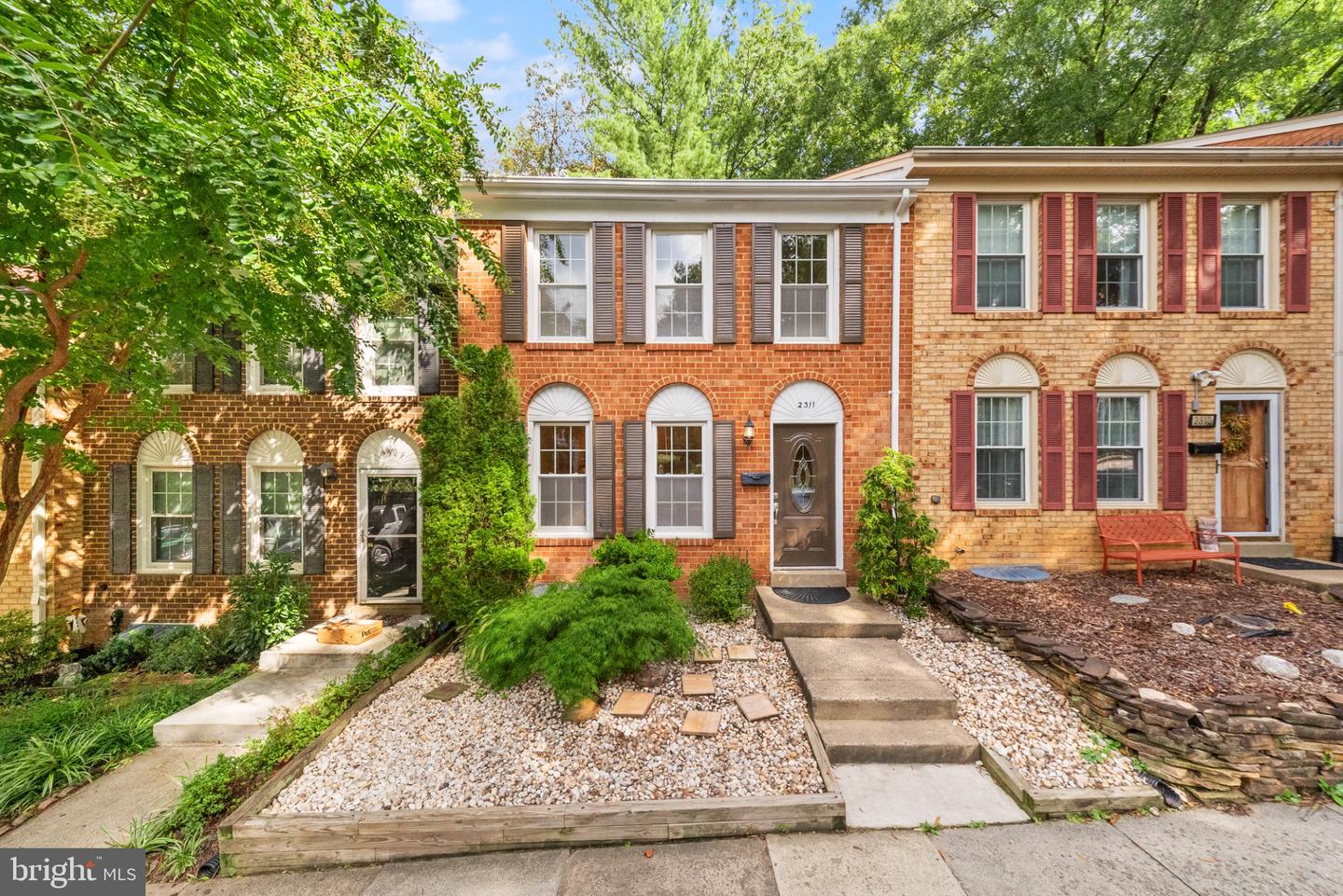 2311 Harleyford Ct — photo