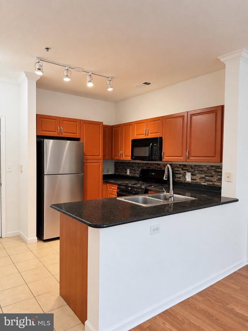 12958 Centre Park Cir #225 — photo